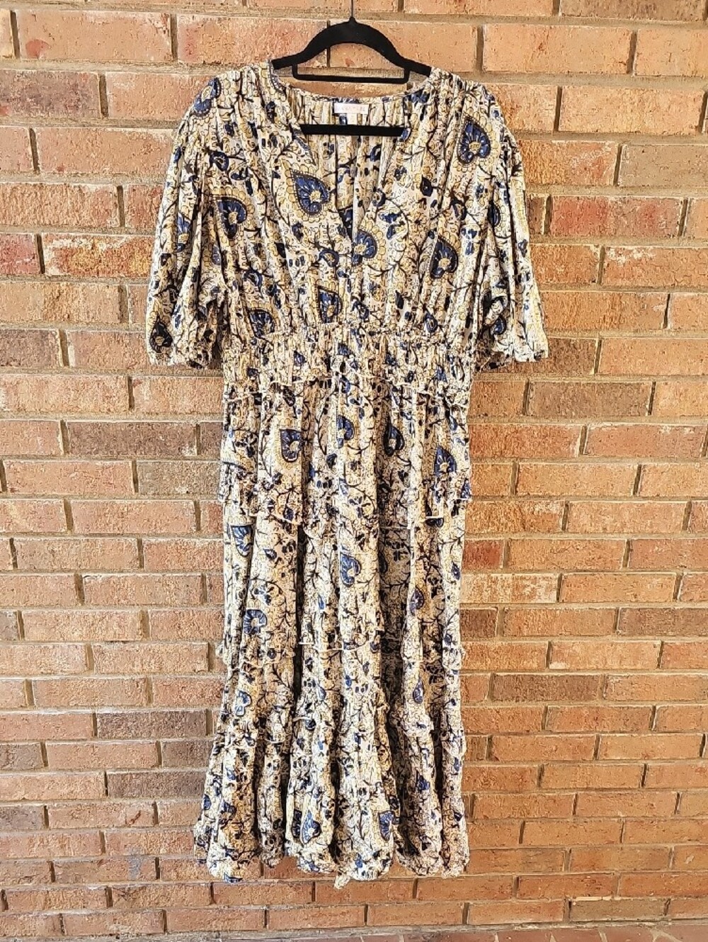 Blue Paisley Tiered Maxi Dress - Women's Cream & Blue Size M